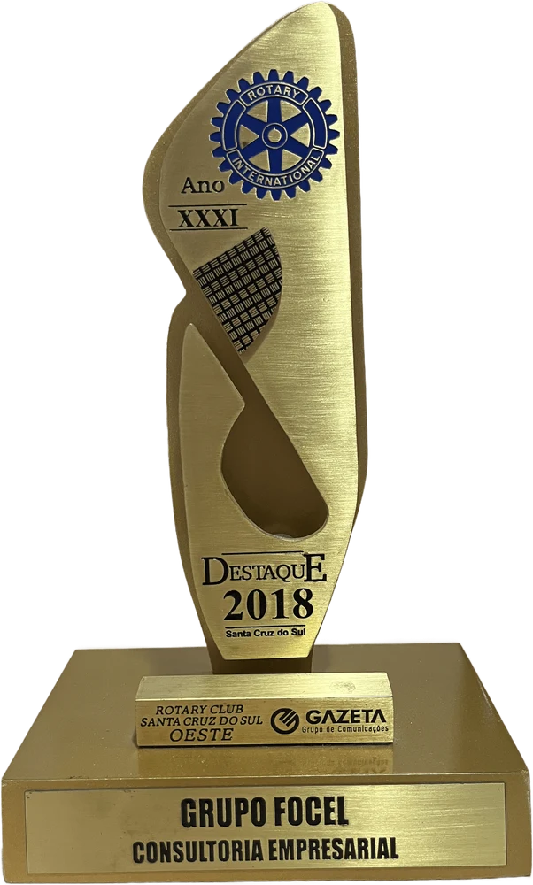 Troféu Destaque 2018 entregue ao Grupo Focel, categoria Consultoria Empresarial, pelo Rotary Club Santa Cruz do Sul Oeste e Gazeta Grupo de Comunicações